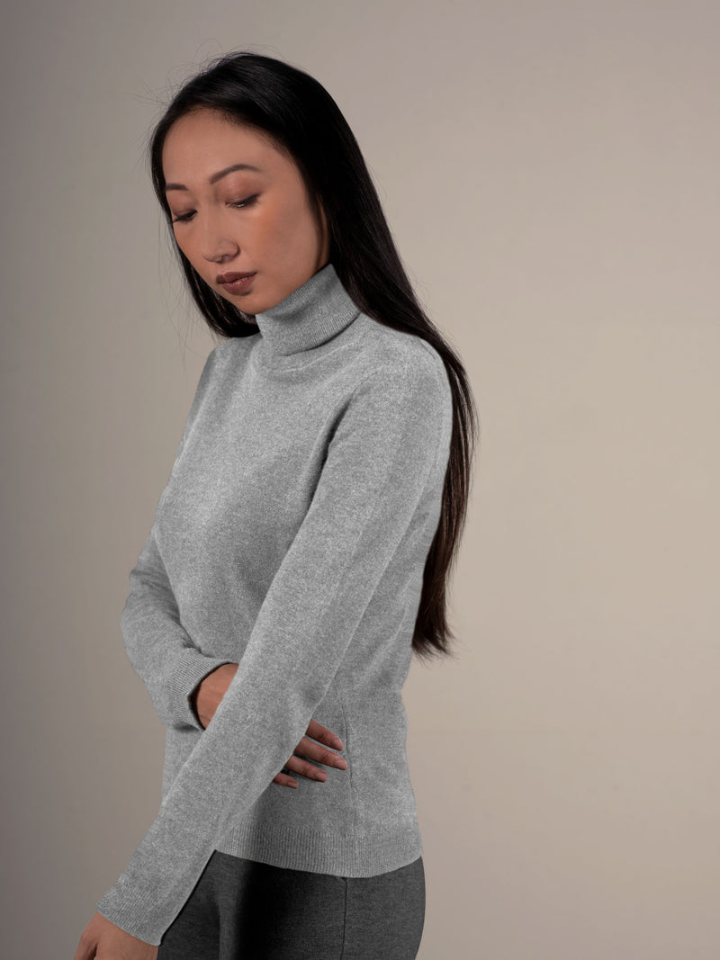 KARLA | Our baby cashmere roll