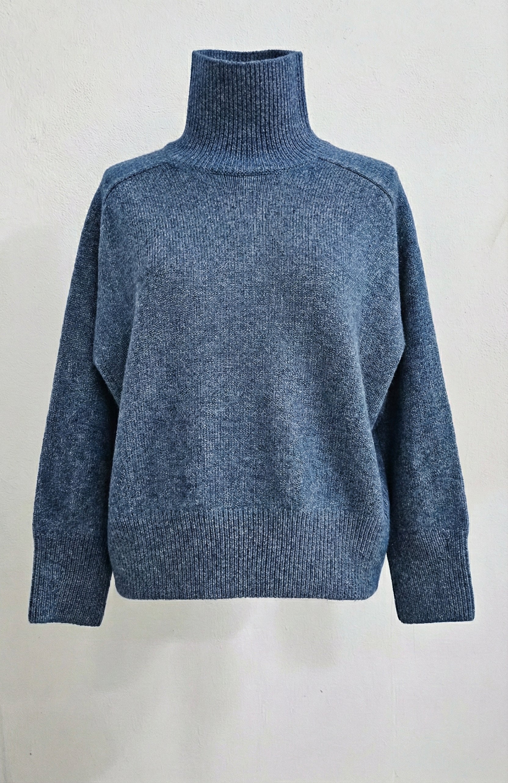 NESSA | Our funnal neck