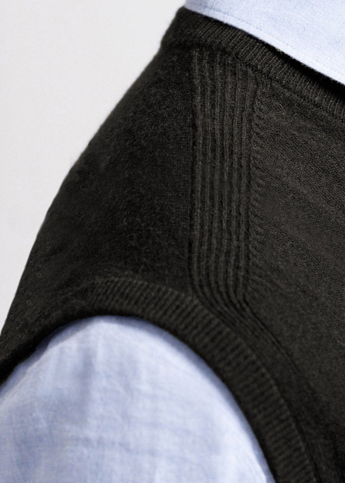 Yan | Our modern sleeveless V