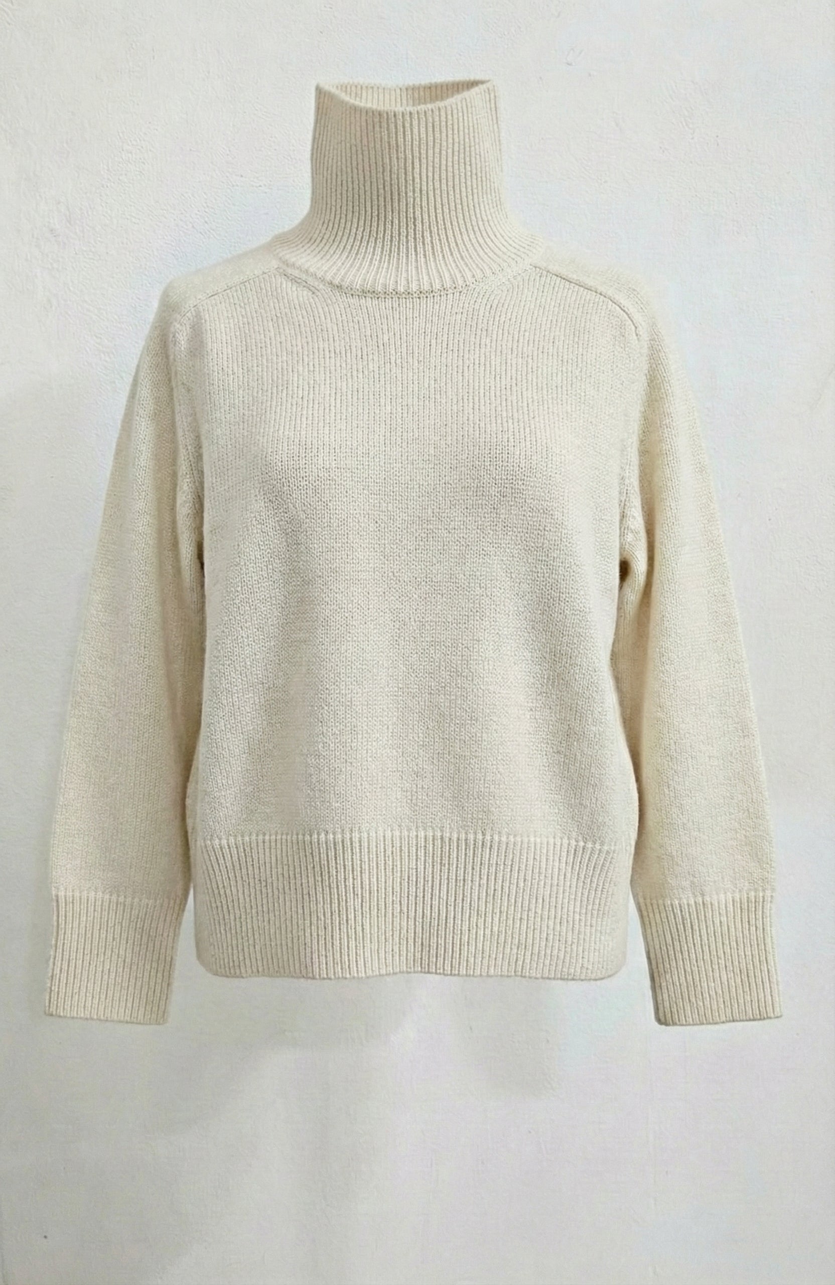 NESSA | Our funnal neck