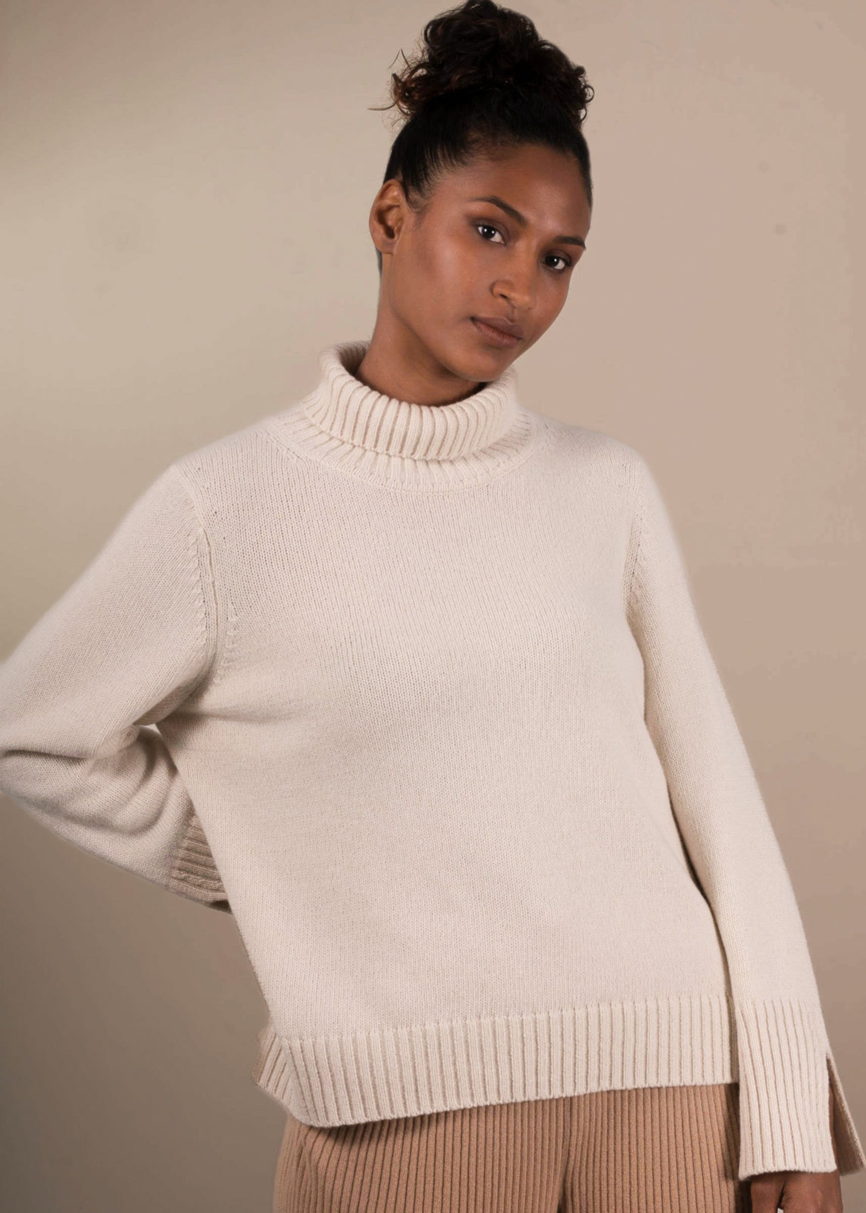 OCEANA| Our chunky cashmere roll neck