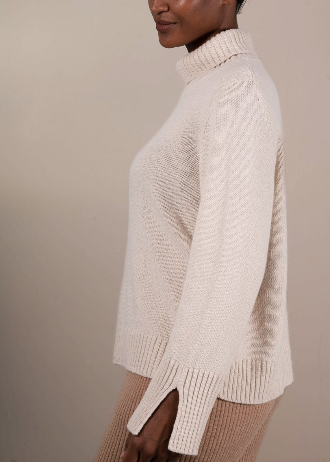 OCEANA| Our chunky cashmere roll neck