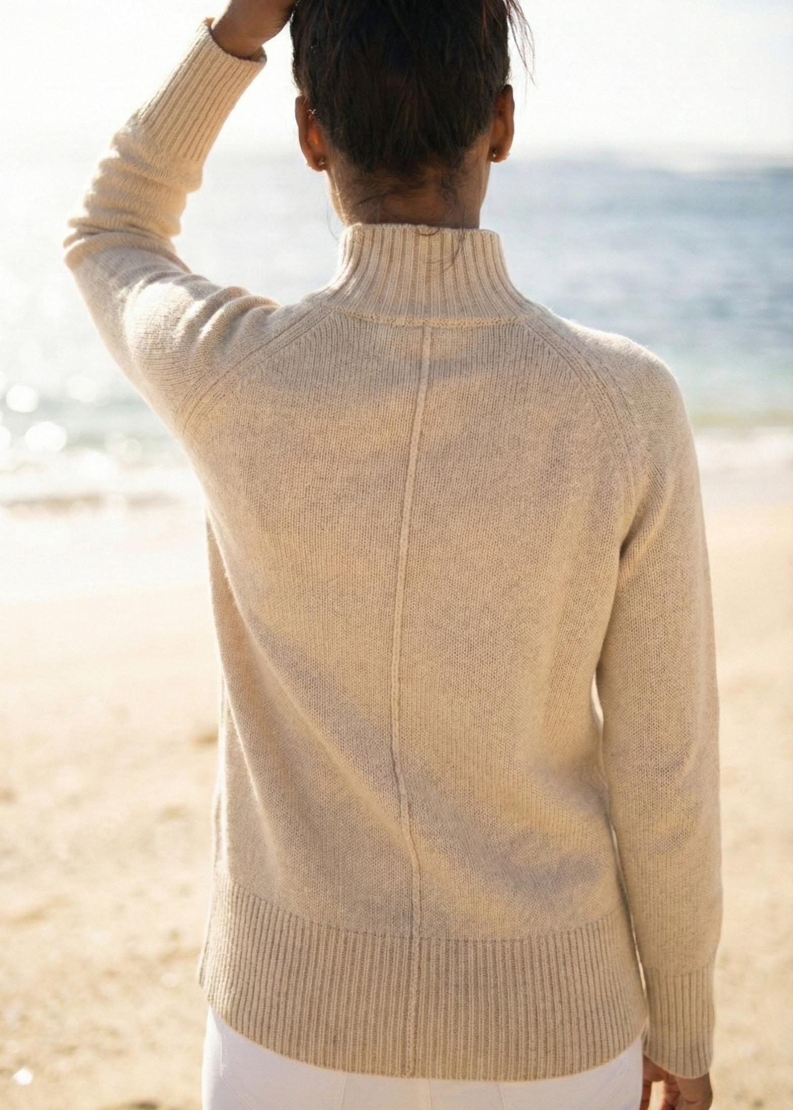 REKA | Our turtle neck raglan