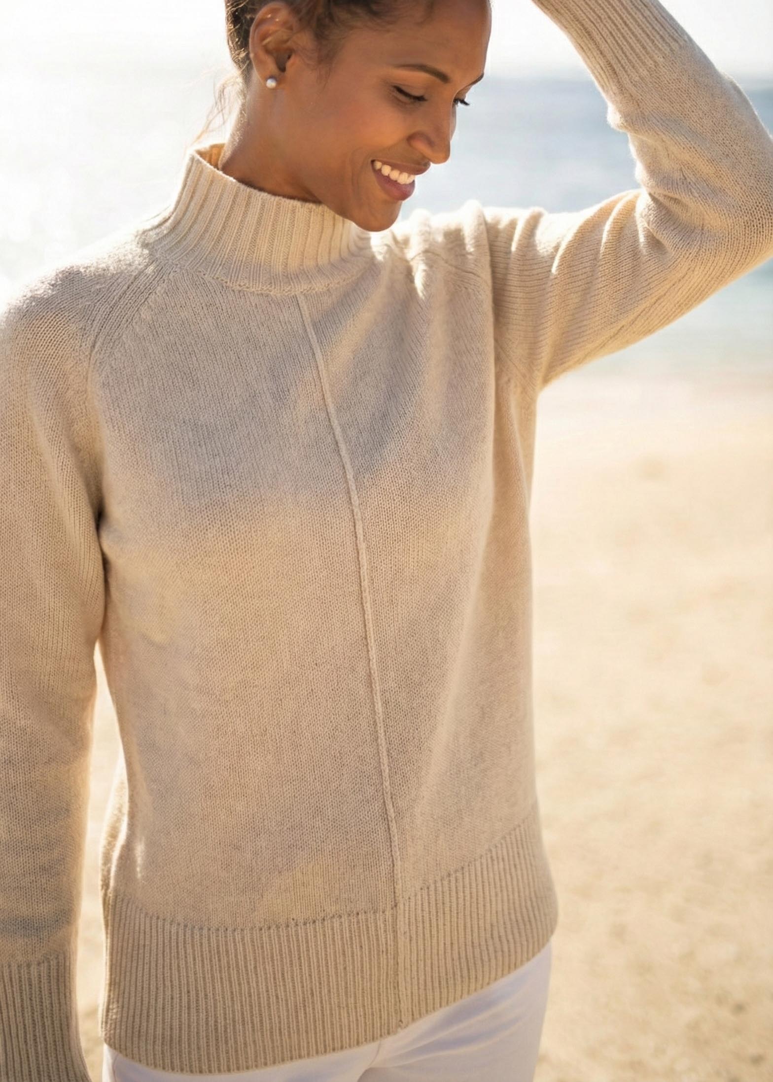 REKA | Our turtle neck raglan