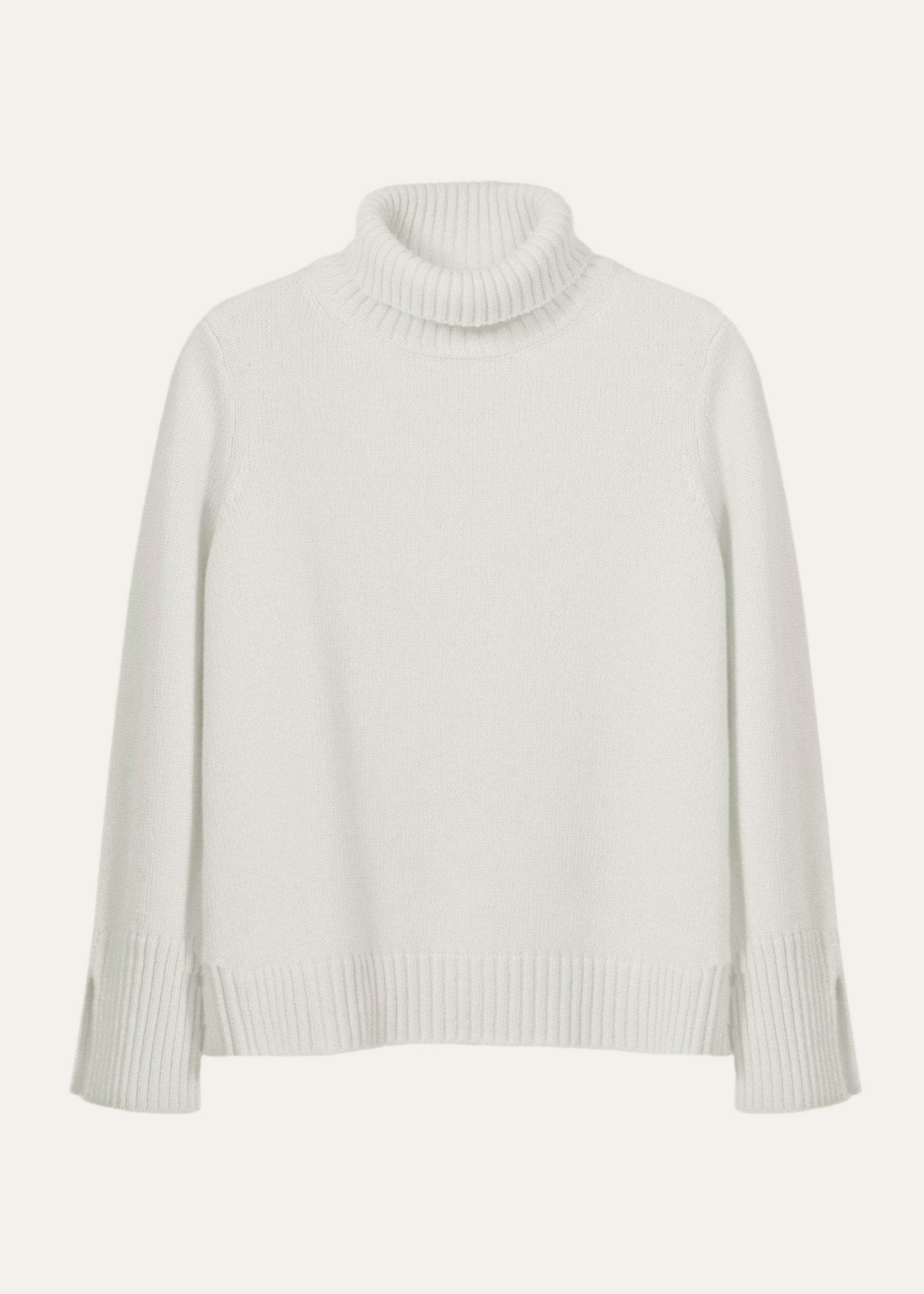 OCEANA| Our chunky cashmere roll neck